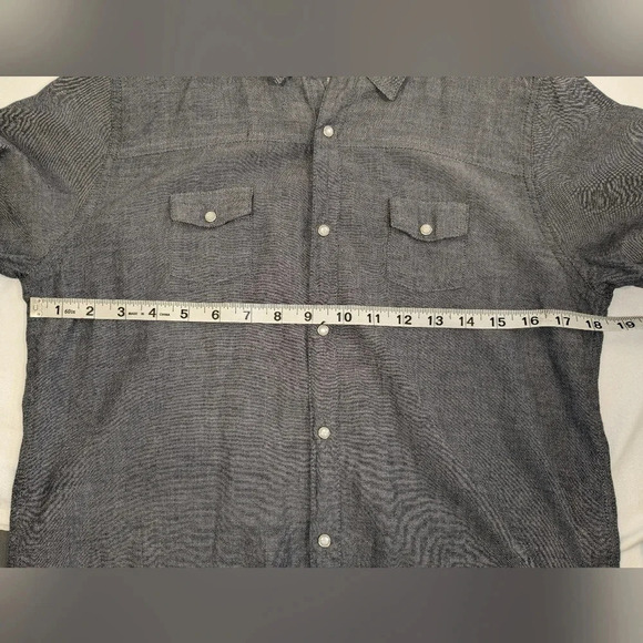 Joe's Jeans "The Shirt" grey long sleeve, pearl button snaps , size M - Picture 5 of 8